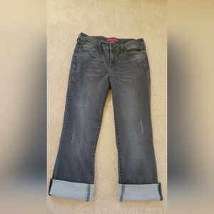 Jennifer Lopez sculpt midrise capri women's size 6 gray/black.